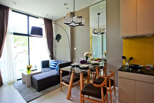 Beachfront accommodation in Sriracha with a private beach - Beach