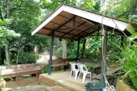 The Cascade - Mae Taeng Waterfall Bungalows Hotels near Elephant Nature Park