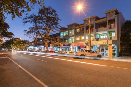 Le Cher du Monde Adults Only Отели рядом с достопримечательностью «Flames of the Forest»