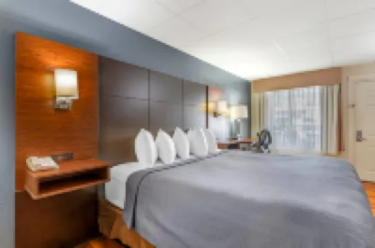 Econo Lodge Inn & Suites Gatlinburg at the Convention Center