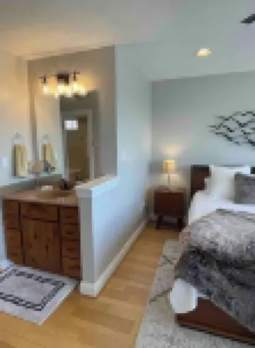 Bayfront Home w/Hot Tub