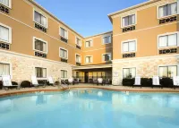 Holiday Inn Express & Suites Greenville by IHG