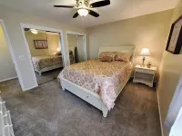 Quiet and comfortable West Omaha home + garage ❤