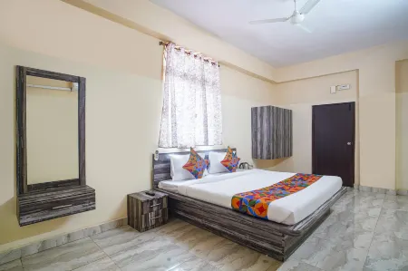 FabHotel Sree Venkateshwara Residency