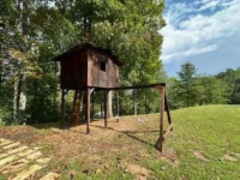 Mason Hollow Hideaway Cozy cabin with WiFi and AC in peaceful Whitley County KY