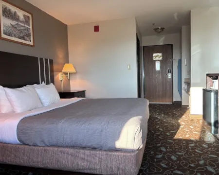 Quality Inn & Suites Hotels in Pinedale