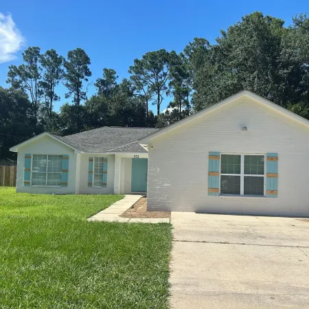 A Taste of ParadiseSpacious 4BR/3BA retreat with a private pool