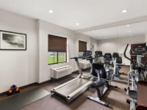 Sleep Inn & Suites Bush InterContinental - IAH East Hotels in Humble