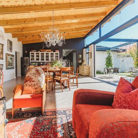 Acorn Guest House