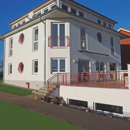 Four-window villa with private swimming pool, cinema, sauna for 14 people