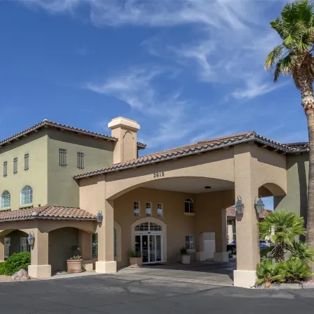 Best Western Plus A Wayfarers Inn and Suites