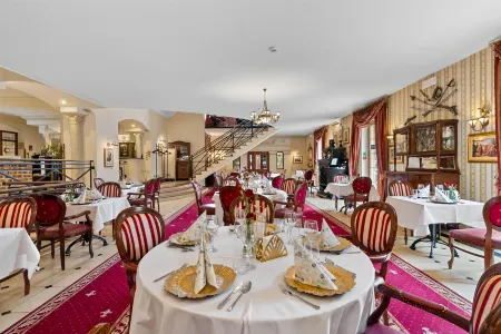 Hotel Diament Arsenal Palace Katowice - Chorzów Отели в г. Семяновице-Слёнске