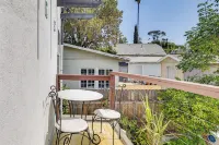 Fullerton Home Base: Easy Access to Dtwn + Csuf!