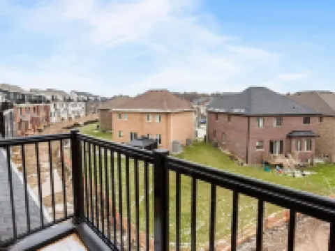 Luxury Home in Oakville Hotels in Oakville