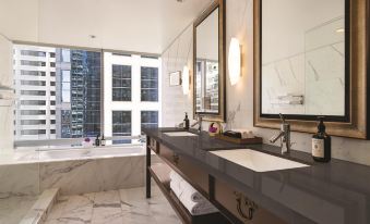 Hyatt Vancouver Downtown Alberni