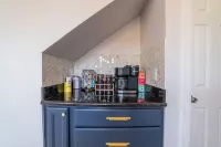 2-Story cottage w pool+bonfire Hotels in Chalmette