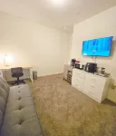 Charming studio in wonderful Tulare with WiFi, AC