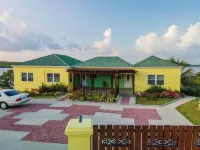 SeaClusive Antigua-Barbuda @ Seatons: Unit B 酒店