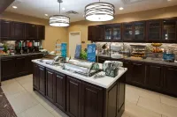 Homewood Suites by Hilton Davenport - Breakfast