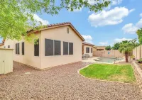 Spacious 4 bed🏡 Sparkling Pool💦 Game Room🎮 Pool Table🎱 Arcade🕹 Sleeps 18 Hotels near Arizona State University Polytechnic Campus