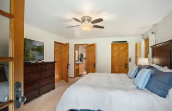 Private Cabin on 3 Acres for Outdoor Enthusiasts