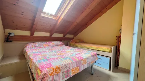 TWO-ROOM APARTMENT 20 METERS FROM THE SEA WITH ELEVATOR AND PARKING SPACE. Hotel a Loano