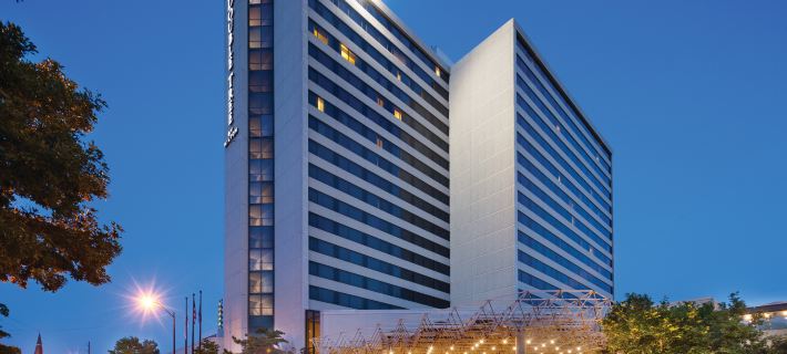 DoubleTree by Hilton Hotel Tulsa Downtown Отели в г. Талса