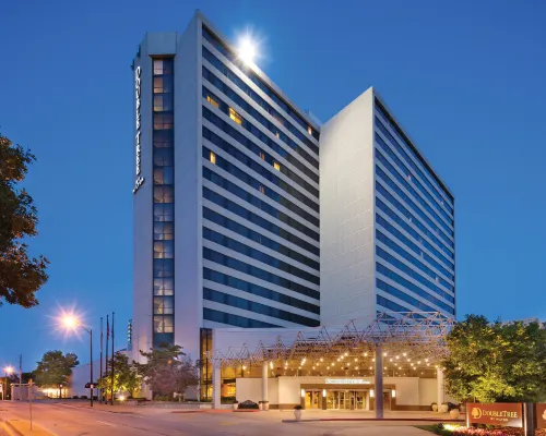 DoubleTree by Hilton Hotel Tulsa Downtown Hotels in Tulsa
