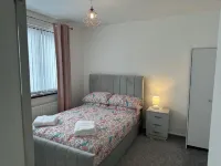 Lovely 3 bedroom house close to city centre, 34, Gloucester place , Durham Các khách sạn gần The Technical Academy