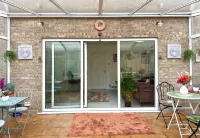 Bicester Entire 5 double bedroom detached house free Parking Wifi Netflix Piano