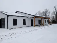 Newly Built Shouse Near Mark Twain Lake! Hotels in Monroe County
