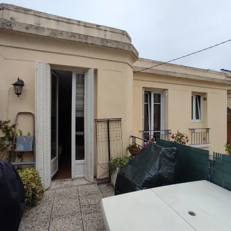 2 Pièces 25 m² Limite Sceaux/bourg-la-reine/bagneux Avec Terrasse de 10 m² Отели в г. Баньё