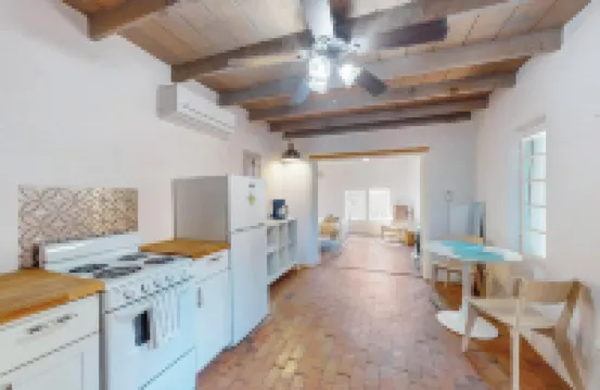 Authentic adobe casita minutes from Old Town