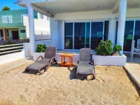 Hermosa Casa Junto al Mar