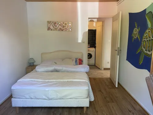 Au Calme Dans une Forêt de 14 Hectares