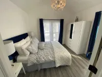 Starlake: A fully remodeled boutique style cottage Hôtels à : Williams Bay