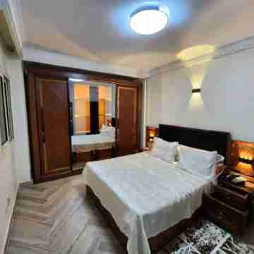 Luxury Apartment and Pharoenic Maadi. Rooms