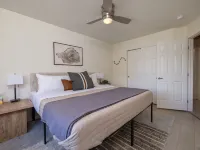 FRUITOPIA! Your 4 bedroom, 2 bath adventure basecamp in downtown Fruita CO Hotels in Fruita