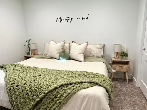 Cozy 1-bedroom apartment in fantastic Denver with WiFi, AC, Laundry and more!