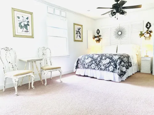 The Gardenia Suites in The Heart of Spring Hill-A