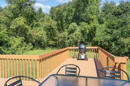 Peaceful Private Home by Two Casinos in the Woods Отели рядом с достопримечательностью «Foxwoods Resort and Casino (Connecticut)»