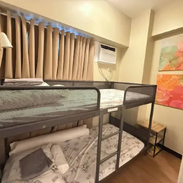 Aesthetic Cozy Apartment Condo With Pool Balcony & Deck