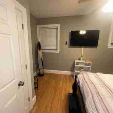 Pleasant apartment with AC in Baltimore Rooms