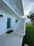 Canal front pool home in Florida key's Islamorada! Access to ocean w/boat lift!!
