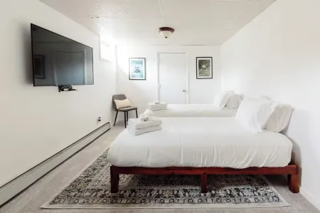 Stony Kill Ranch - Hot Tub and Waterfall Access