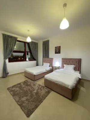 BEACH VIEW, COZY 2BR APARTMENT