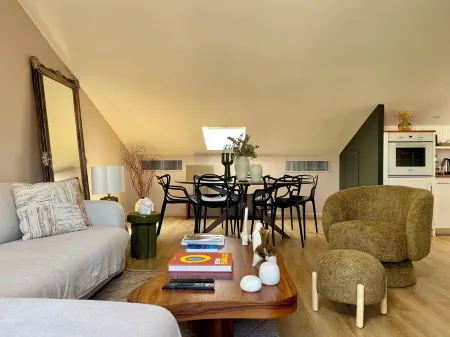 Center de Saint-Tropez - Terrace - 2 bedrooms Отели рядом с достопримечательностью «Musee de l'Annonciade»