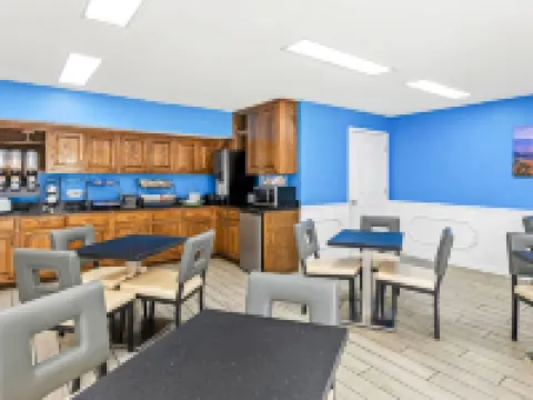 Baymont by Wyndham Forest City Hotels in Forest City