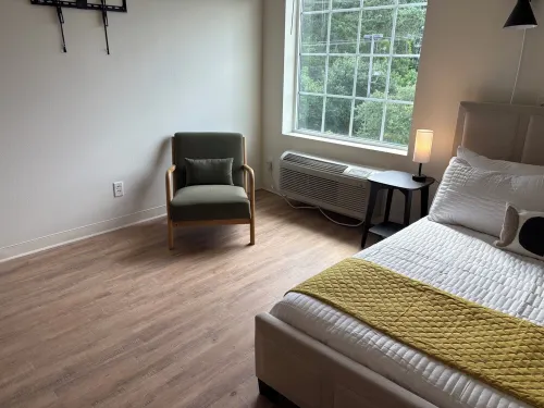 Chic studio apartment in charming Covington