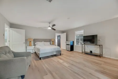 Charming house in welcoming Denton with. EV charger